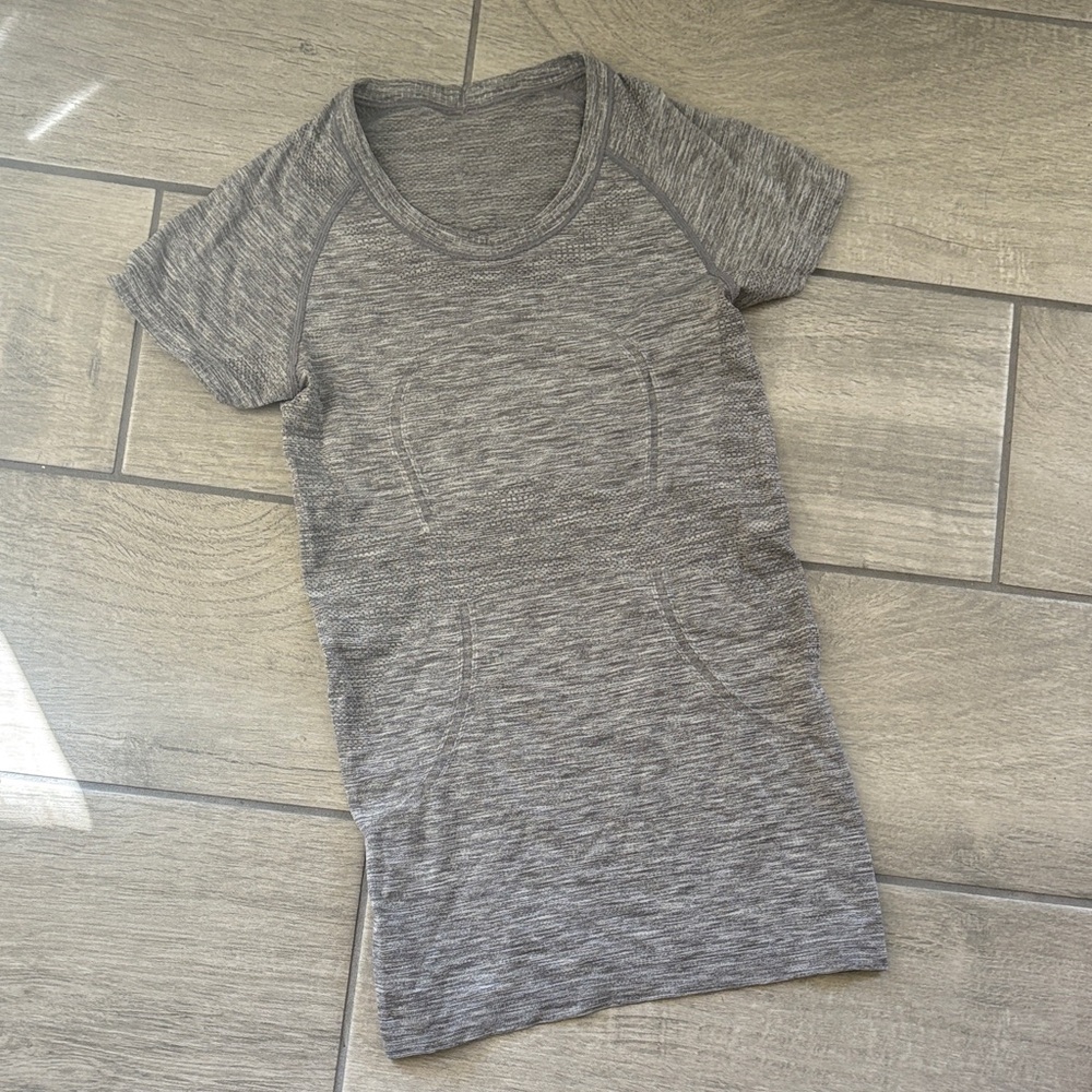 Lululemon Top Size 4
